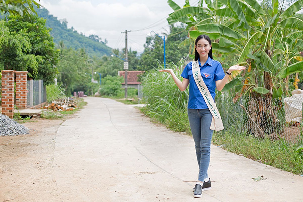 Nhieu thanh tich dang ne, lieu Ha Thu co dang quang Miss Earth?-Hinh-4